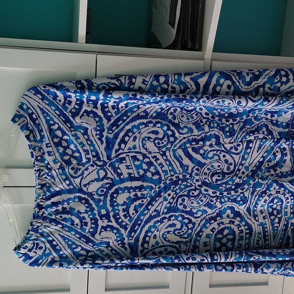 Women's skirt medium